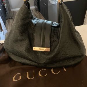 Leather Gucci handbag w matching wallet.